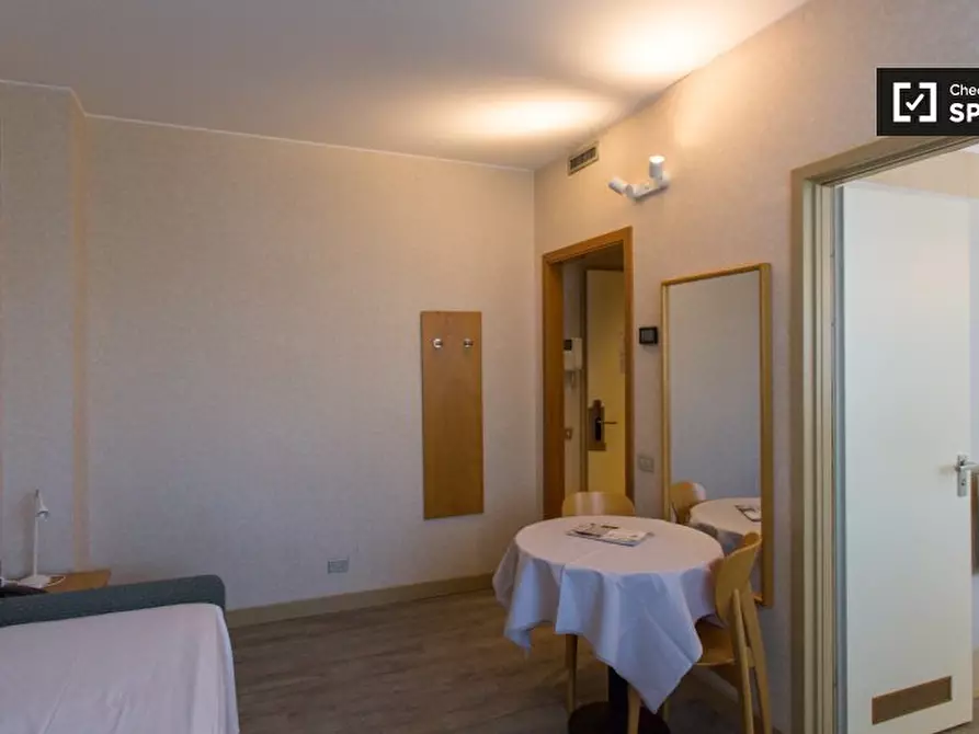 Immagine 5 di Ufficio in affitto  in Via Domenico Cimarosa a Milano