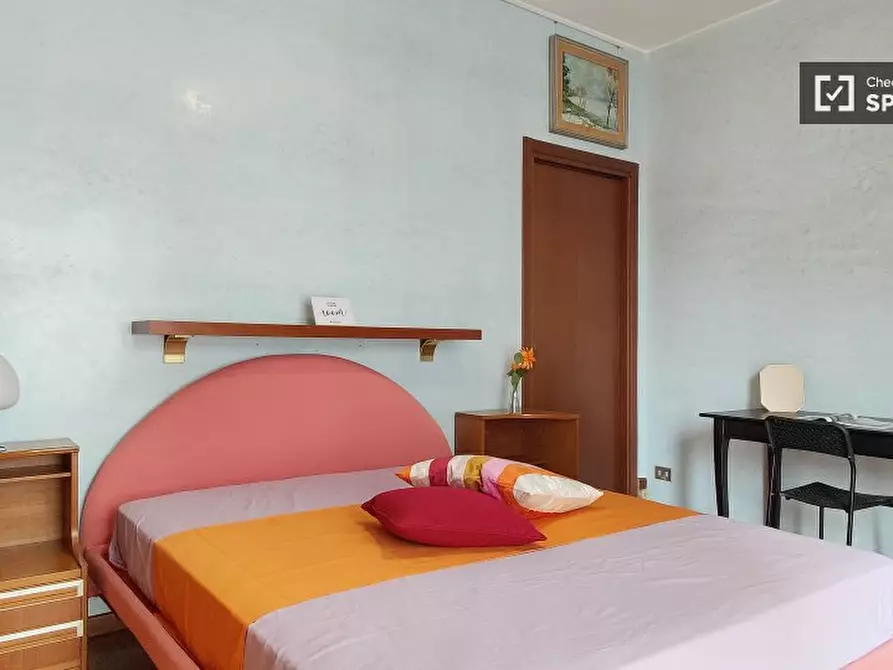 Immagine 3 di Camera condivisa in affitto  in Via Savona a Milano