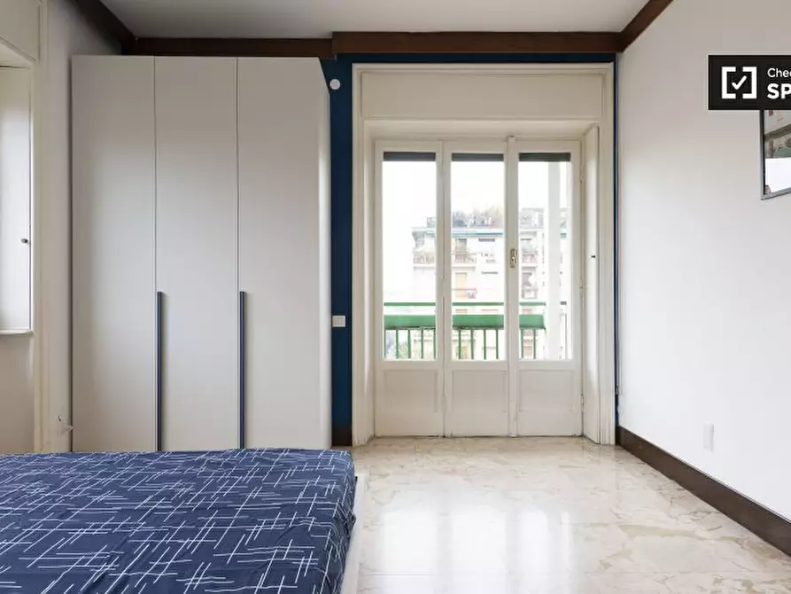 Immagine 3 di Camera condivisa in affitto  in Viale Beatrice d'Este a Milano