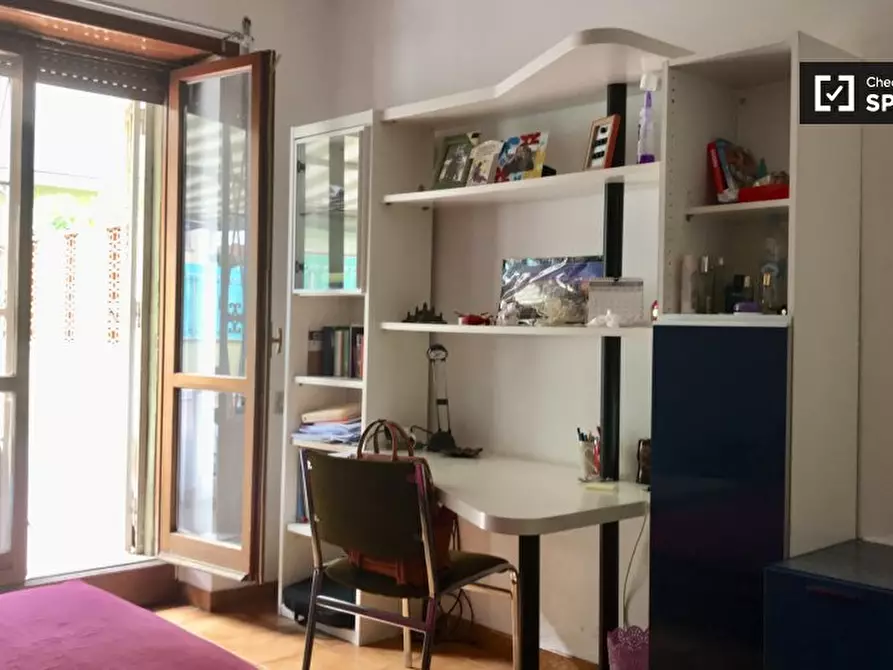 Immagine 4 di Camera condivisa in affitto  in Via di Trigoria, 00128 Selcetta RM, Italy a Roma