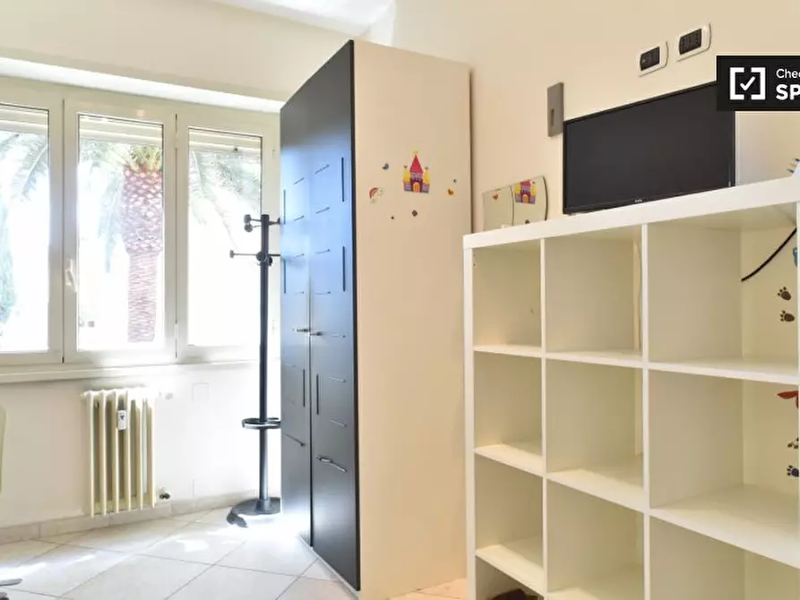 Immagine 6 di Camera condivisa in affitto  in Viale Somalia a Roma