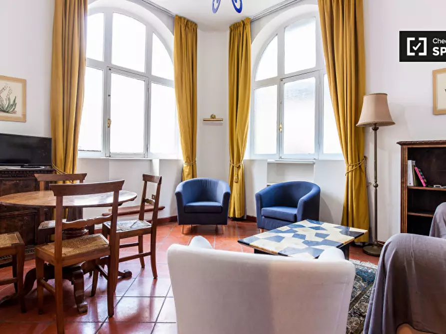 Immagine 2 di Appartamento in affitto  in Arco della Chiesa Nuova a Roma