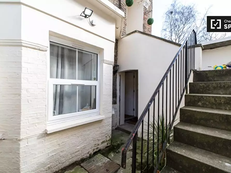 Immagine 16 di Camera condivisa in affitto  in E St Julian's Rd, North Maida Vale, London NW6 7LA, UK a Camden Town