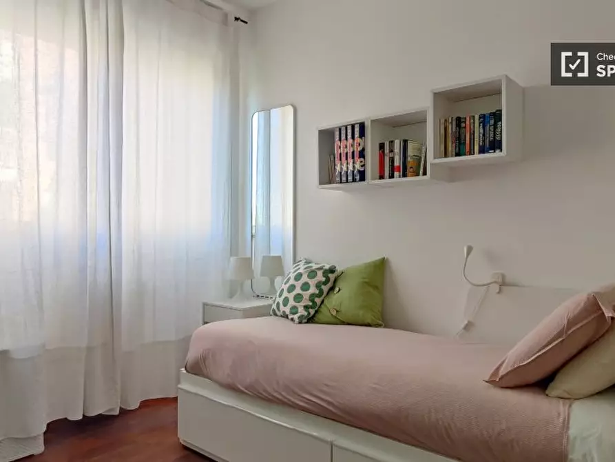 Immagine 3 di Camera condivisa in affitto  in Via Carlo Perini a Milano