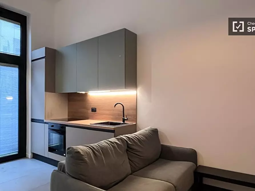 Immagine 9 di Ufficio in affitto  in Via Beroldo a Milano