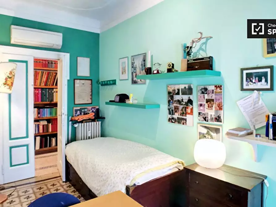 Immagine 2 di Camera condivisa in affitto  in Via Carlo Crivelli, 20122 Milano MI, Italy a Milano