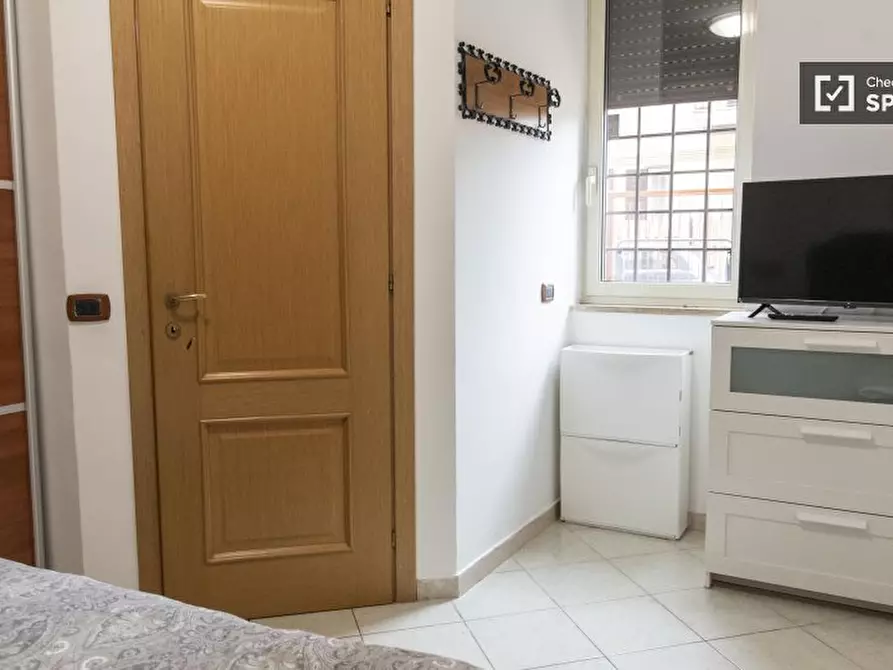 Immagine 11 di Ufficio in affitto  in Via del Passero Solitario a Roma