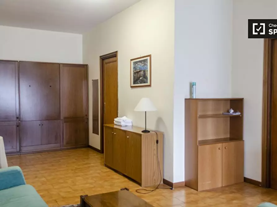 Immagine 4 di Appartamento in affitto  in Via Ildebrando Vivanti a Roma