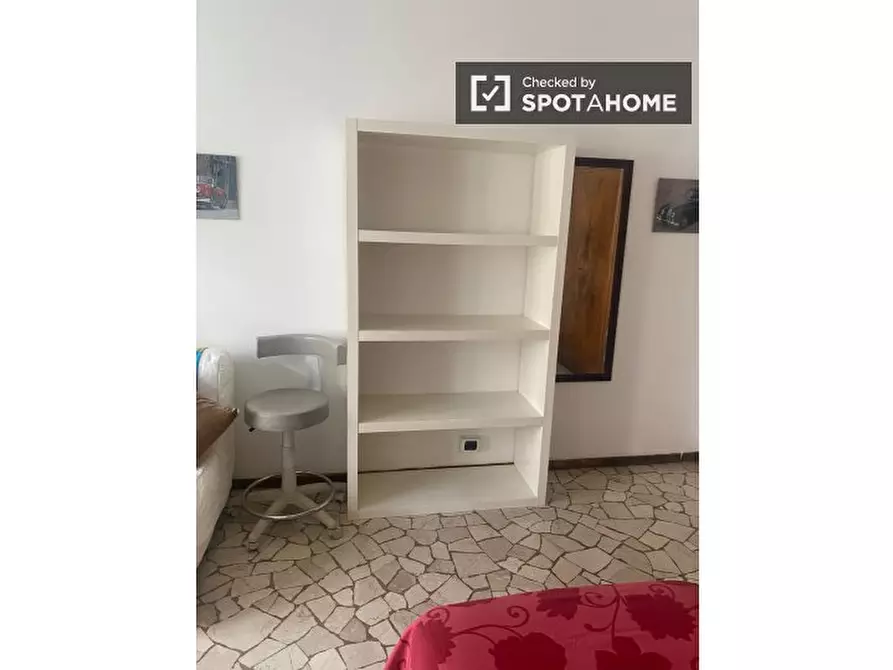 Immagine 3 di Camera condivisa in affitto  in Via Andrea Doria a Milano