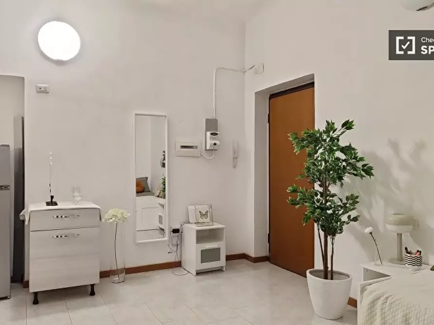 Immagine 2 di Ufficio in affitto  in Via Ponale a Milano