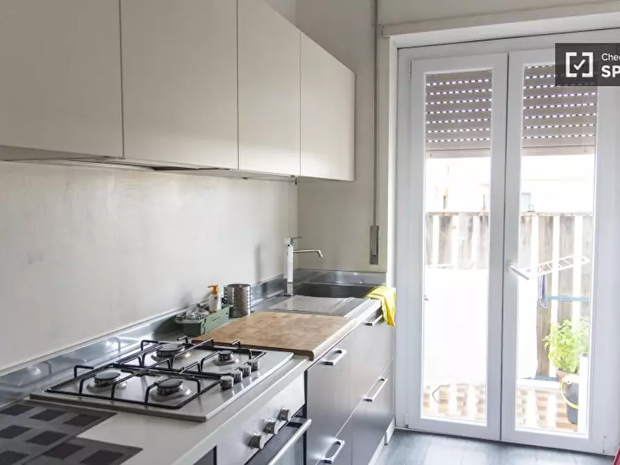 Immagine 12 di Appartamento in affitto  in Via Luchino dal Verme a Roma