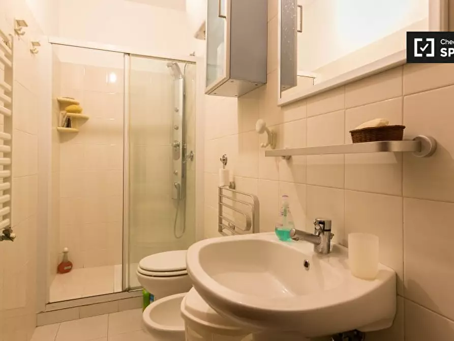 Immagine 9 di Camera condivisa in affitto  in Via Margaret Mead a Roma