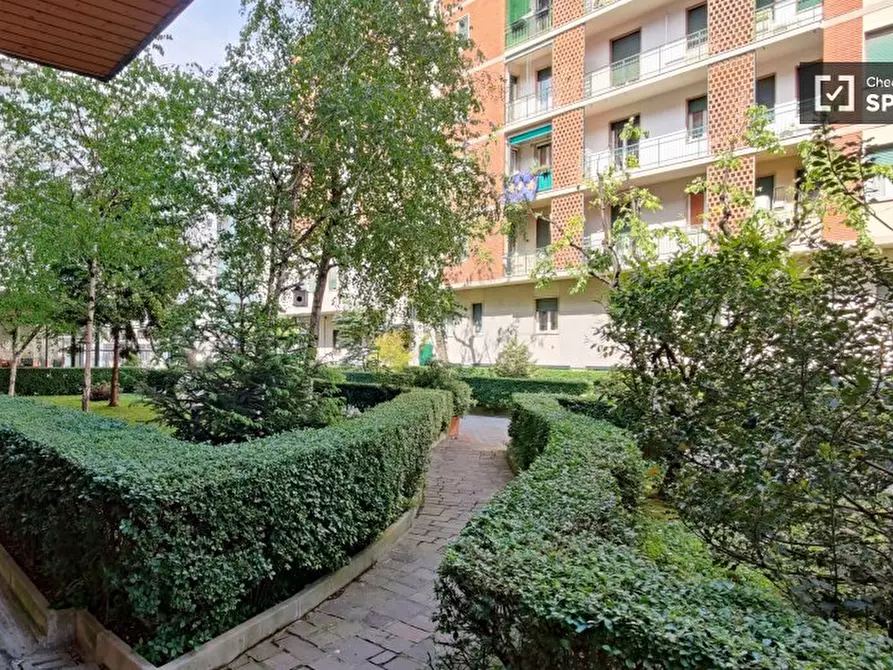 Immagine 18 di Ufficio in affitto  in Via Lorenteggio a Milano