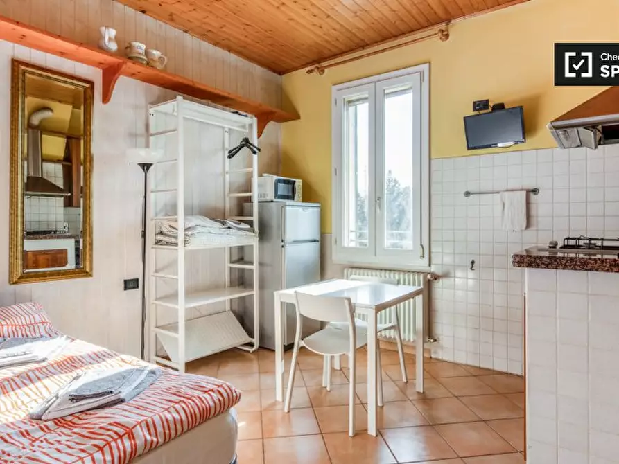 Immagine 2 di Ufficio in affitto  in Via Asiago a Bologna