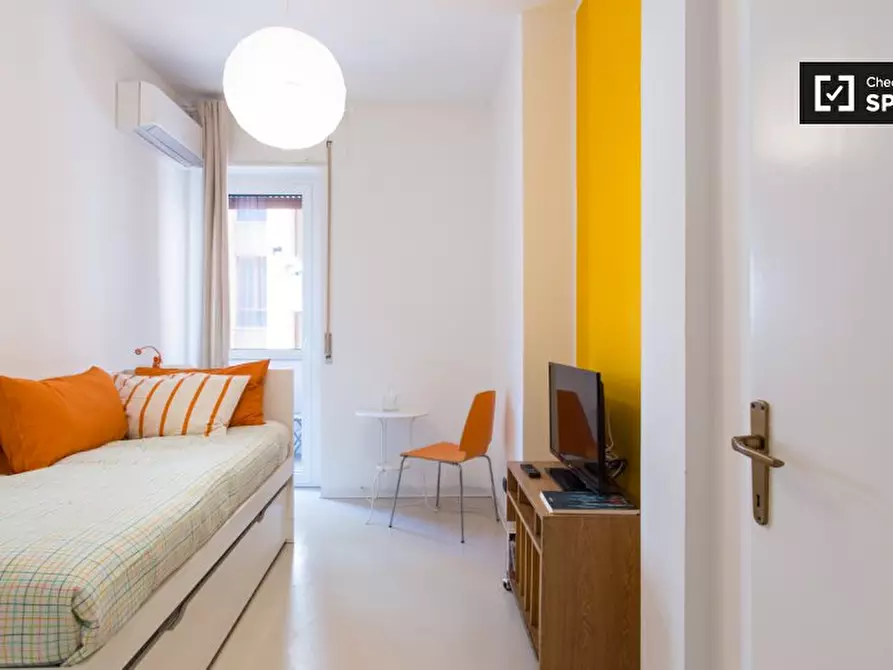 Immagine 12 di Appartamento in affitto  in Via Egadi a Milano