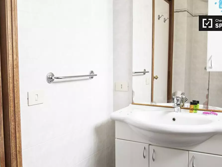 Immagine 18 di Ufficio in affitto  in Via della Balduina a Roma