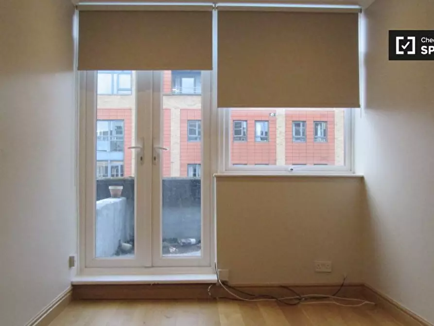 Immagine 8 di Appartamento in affitto  in Bethnal Green Rd a Poplar