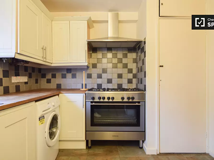 Immagine 6 di Camera condivisa in affitto  in Lebanon Gardens a Wandsworth