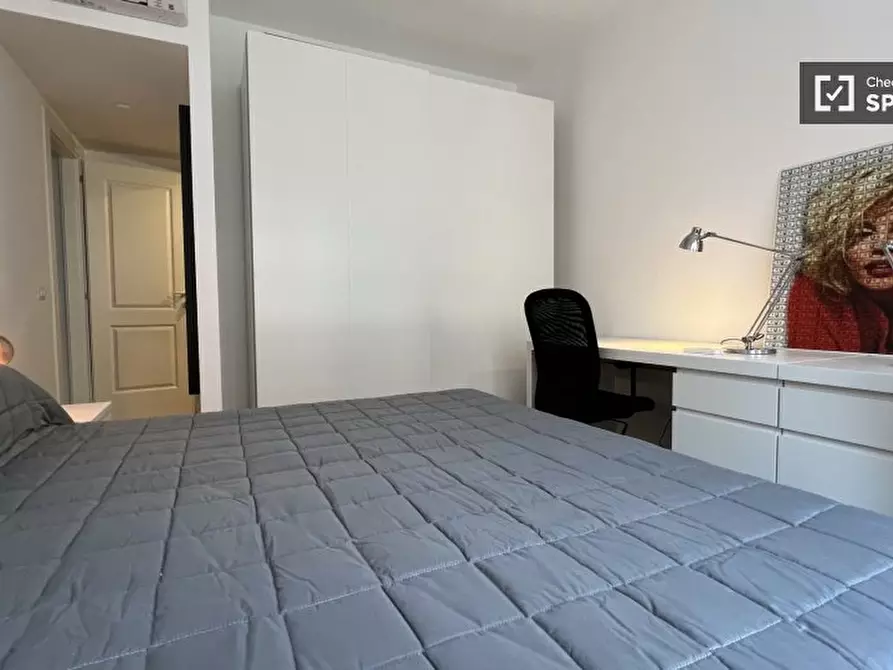 Immagine 17 di Camera condivisa in affitto  in Via Giovanni Mingazzini a Roma