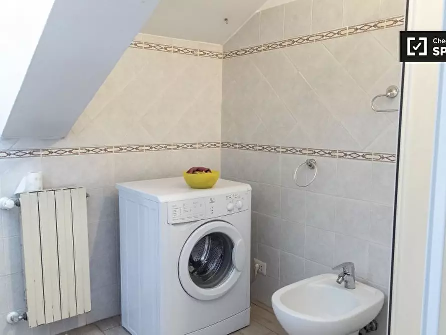 Immagine 6 di Appartamento in affitto  in Via Novacella a Roma