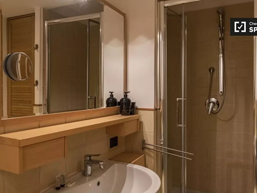 Immagine 13 di Appartamento in affitto  in Via Marmorata a Roma