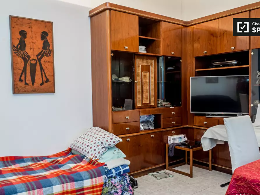 Immagine 2 di Camera condivisa in affitto  in Via Roggia Scagna a Milano