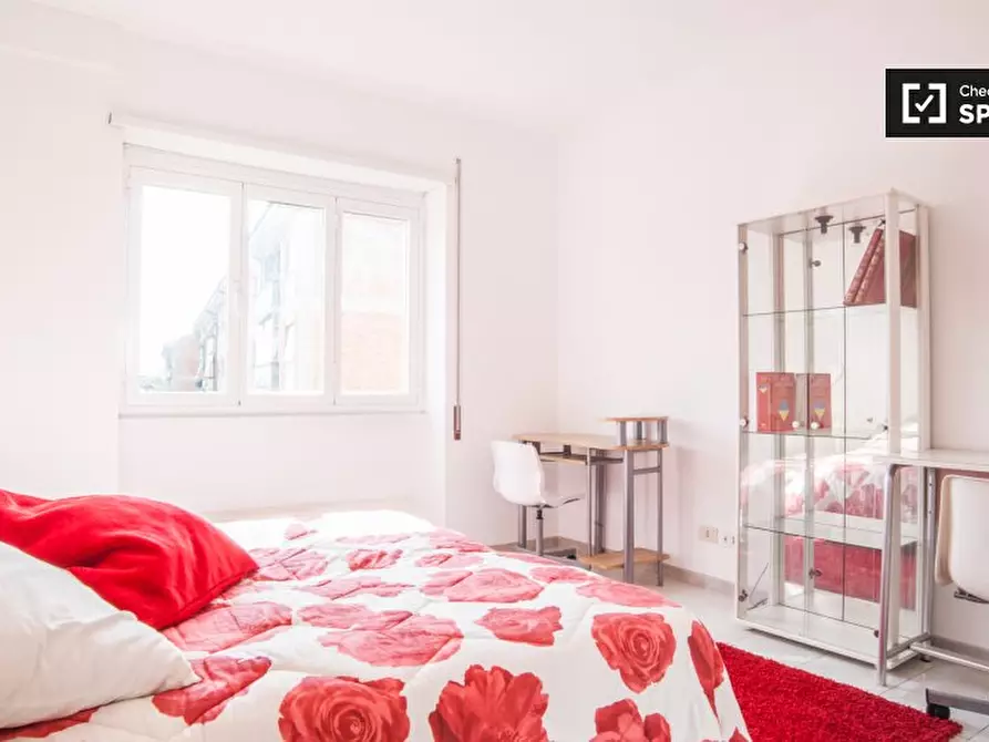 Immagine 2 di Camera condivisa in affitto  in Via Pietro Romano, 00169 Roma RM, Italy a Roma