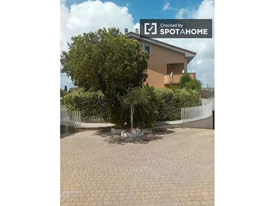 Immagine 12 di Ufficio in affitto  in Via Cassia a Roma