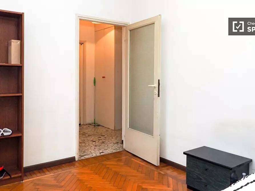 Immagine 4 di Camera condivisa in affitto  in Viale Lucania a Milano