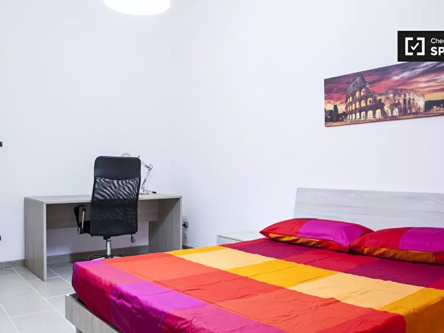 Immagine 3 di Camera condivisa in affitto  in Via Lattanzio a Roma