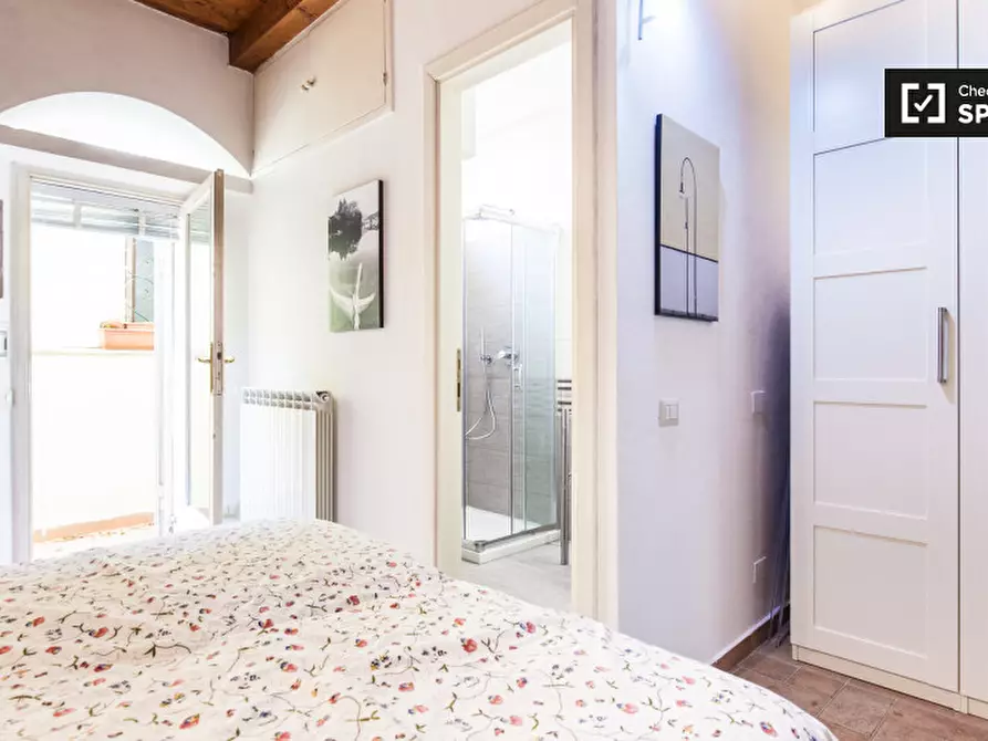 Immagine 8 di Appartamento in affitto  in Via Garibaldi a Roma