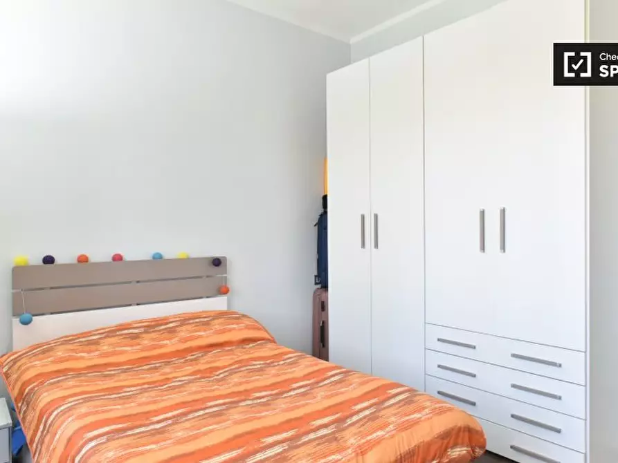 Immagine 17 di Camera condivisa in affitto  in Via Val d'Ossola a Roma