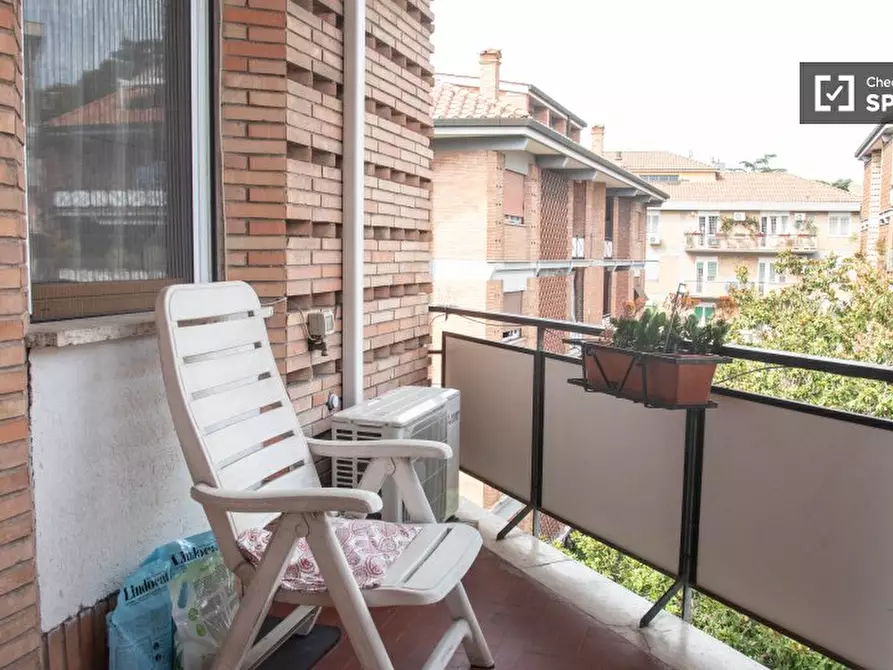 Immagine 16 di Camera condivisa in affitto  in Via di Vigna Murata a Roma