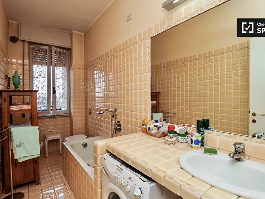 Immagine 13 di Camera condivisa in affitto  in Via Pace a San Donato Milanese