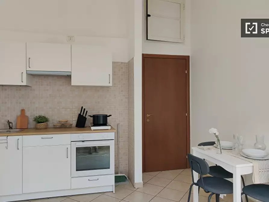 Immagine 1 di Appartamento in affitto  in Via degli Etruschi a Milano