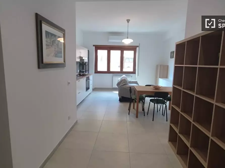 Immagine 6 di Camera condivisa in affitto  in Via Baldo degli Ubaldi a Roma