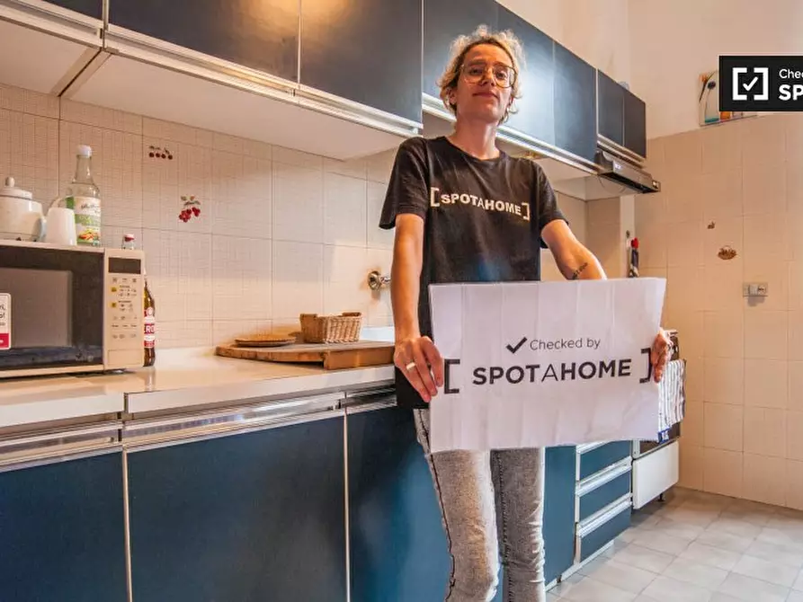 Immagine 16 di Camera condivisa in affitto  in Piazza Melozzo da Forlì, 00196 Roma RM, Italy a Roma