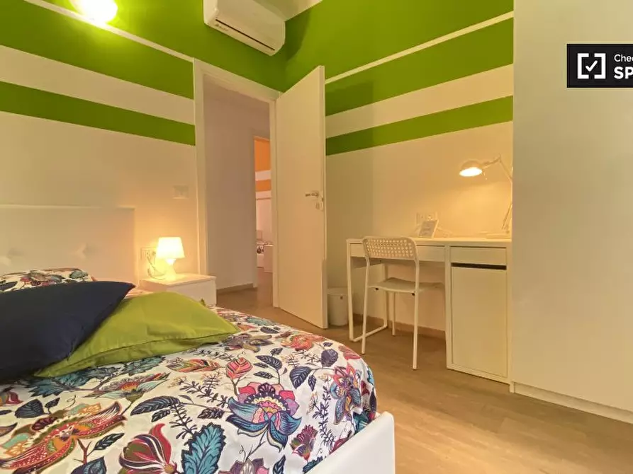 Immagine 3 di Camera condivisa in affitto  in P.za XXV Aprile a Milano