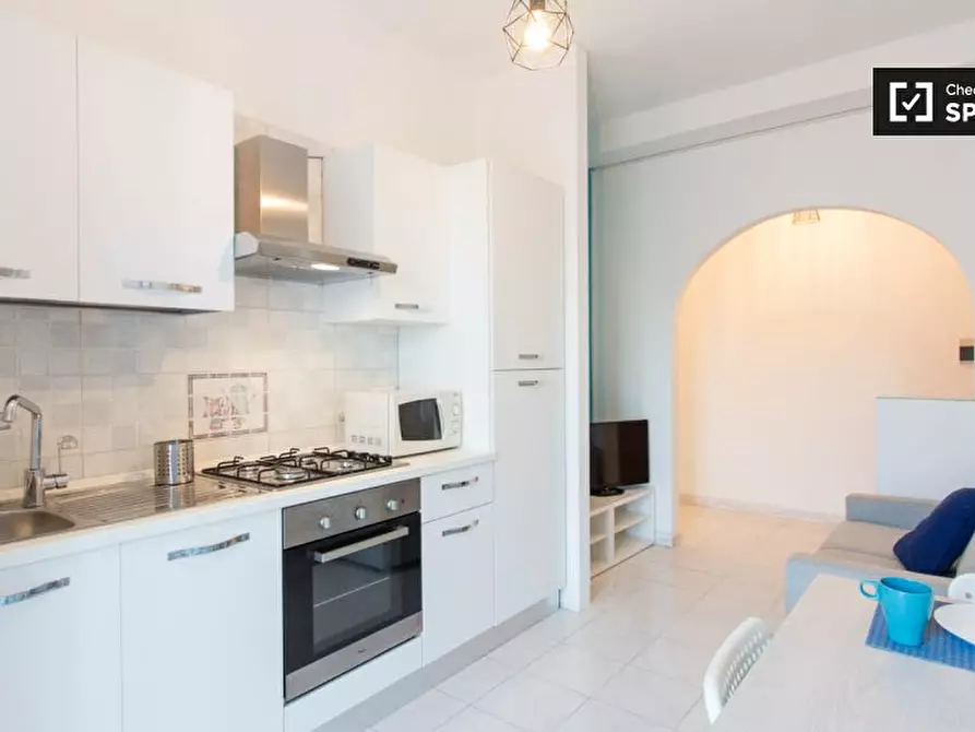 Immagine 11 di Camera condivisa in affitto  in Via Palmi a Milano