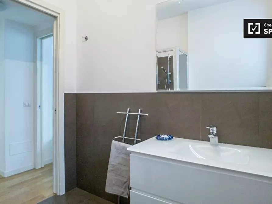 Immagine 15 di Appartamento in affitto  in Via Montebello, 20121 Milano MI, Italy a Milano