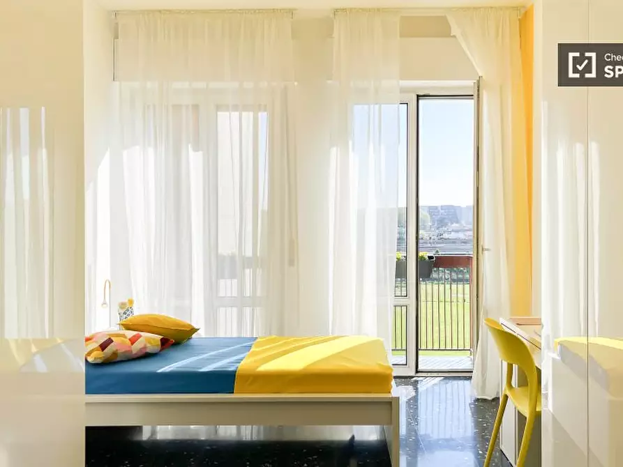 Immagine 4 di Camera condivisa in affitto  in Via Carlo Valvassori Peroni a Milano