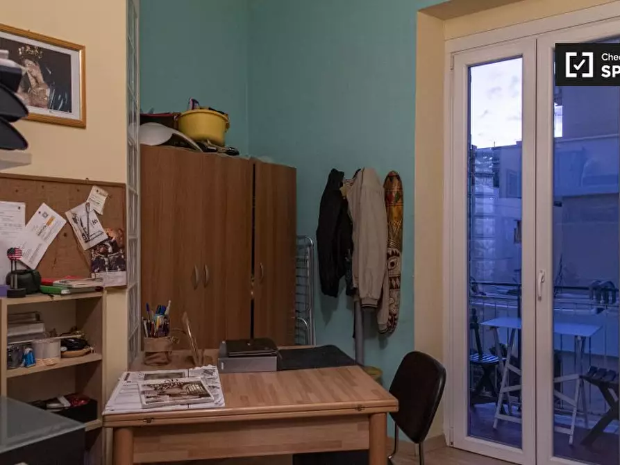 Immagine 4 di Camera condivisa in affitto  in Via dei Gelsi a Roma