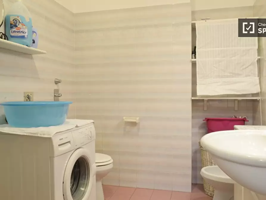 Immagine 10 di Camera condivisa in affitto  in via Treccani degli Alfieri a Milano