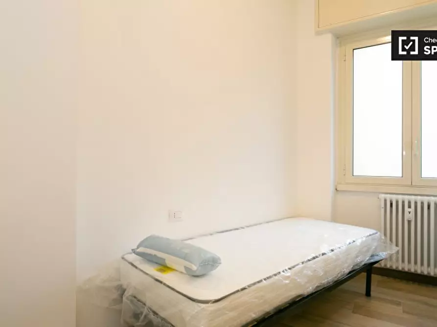 Immagine 2 di Camera condivisa in affitto  in Via Umberto Fogagnolo a Sesto San Giovanni