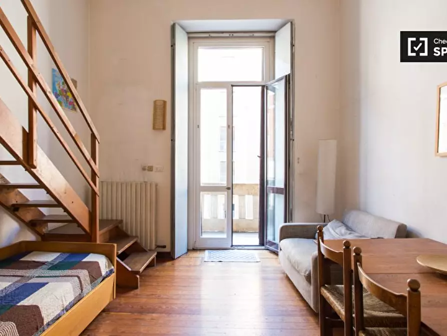 Immagine 3 di Camera condivisa in affitto  in via Curtatone a Milano