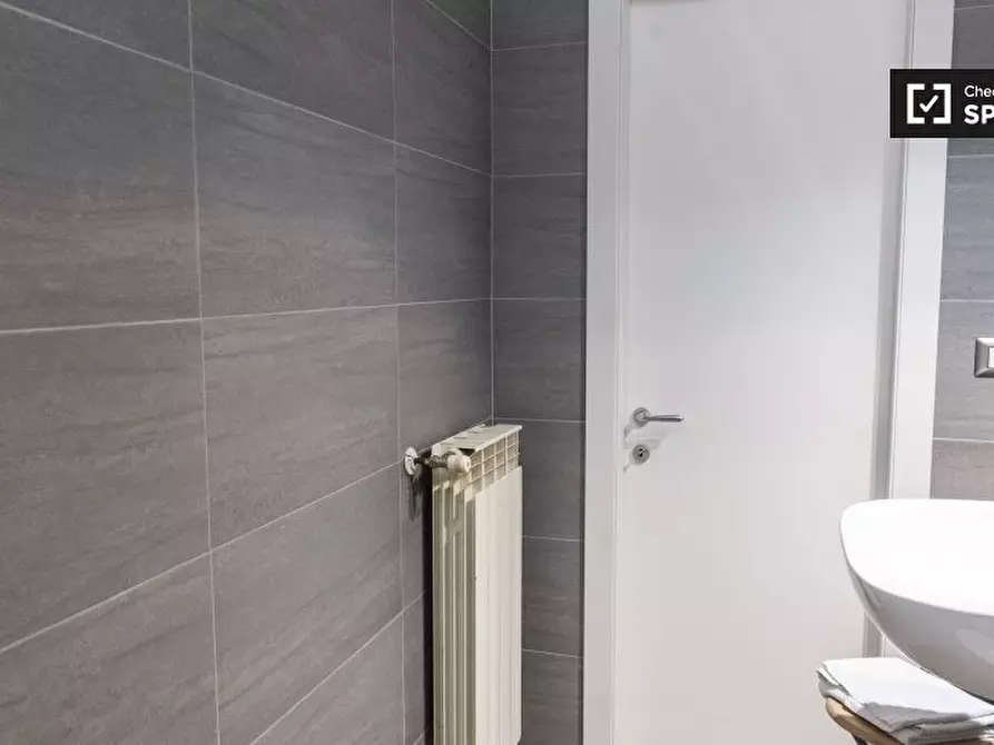 Immagine 16 di Appartamento in affitto  in Via Calabria a Roma