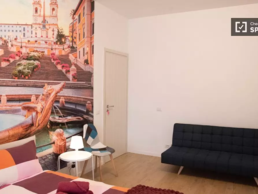 Immagine 15 di Camera condivisa in affitto  in Via Giovan Battista Gandino a Roma