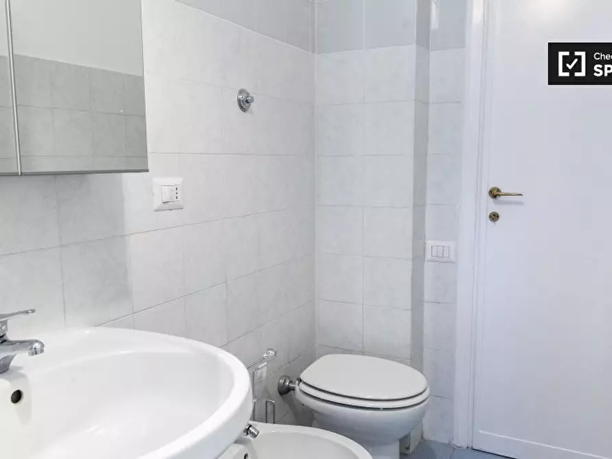 Immagine 12 di Camera condivisa in affitto  in Viale Etiopia a Roma