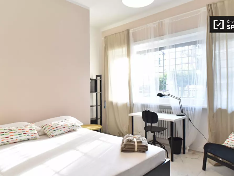 Immagine 2 di Camera condivisa in affitto  in Via Fogliano a Roma