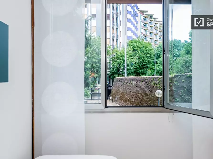 Immagine 8 di Camera condivisa in affitto  in Largo Isabella d'Aragona a Milano